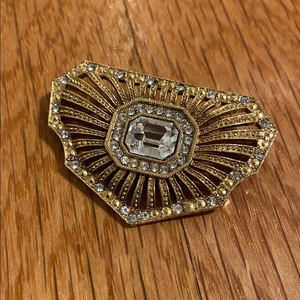 Vintage // brooch